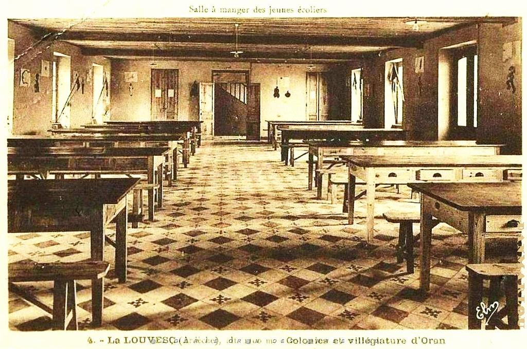 COLO LALOUVESC ARDECHE DES DAMES AFRICAINES (12).jpg